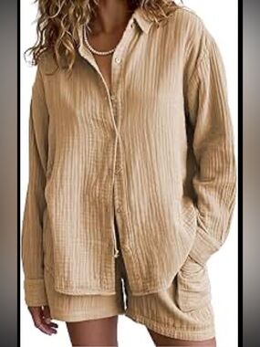 Women’s M Two piece outfit Taupe